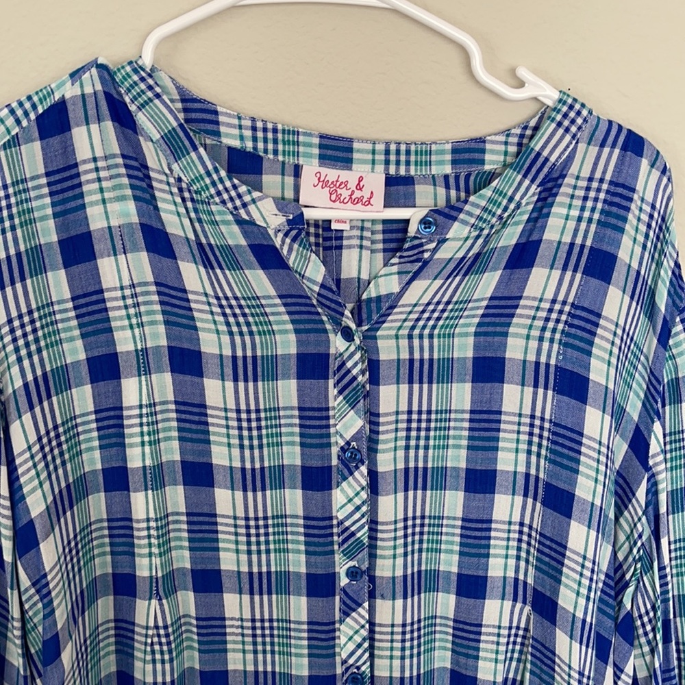 Checked blouse’ - Picture 2 of 3